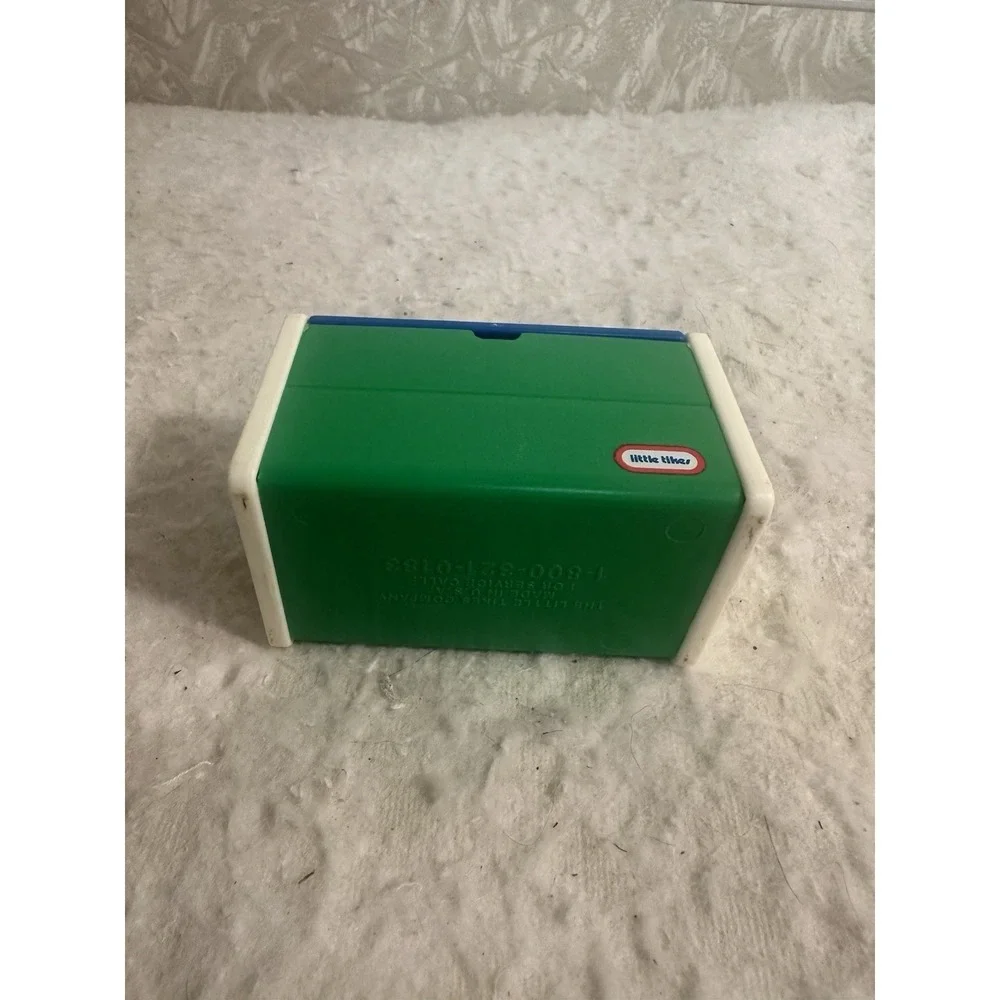 RARE VINTAGE LITTLE TIKES DOLLHOUSE GREEN BLUE TOY CHEST FURNITURE - Picture 5 of 5